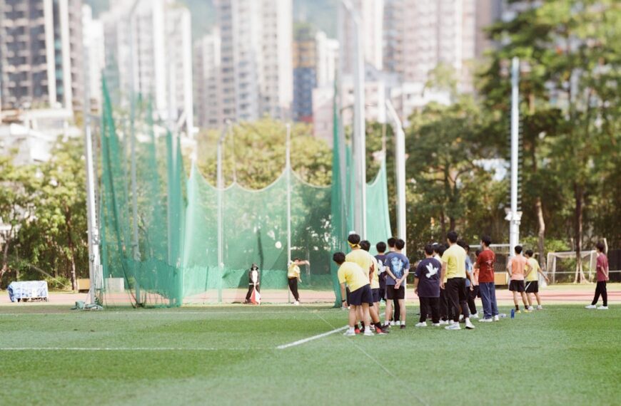 Akademia dziewcząt w Warcie Poznań – jak działa?