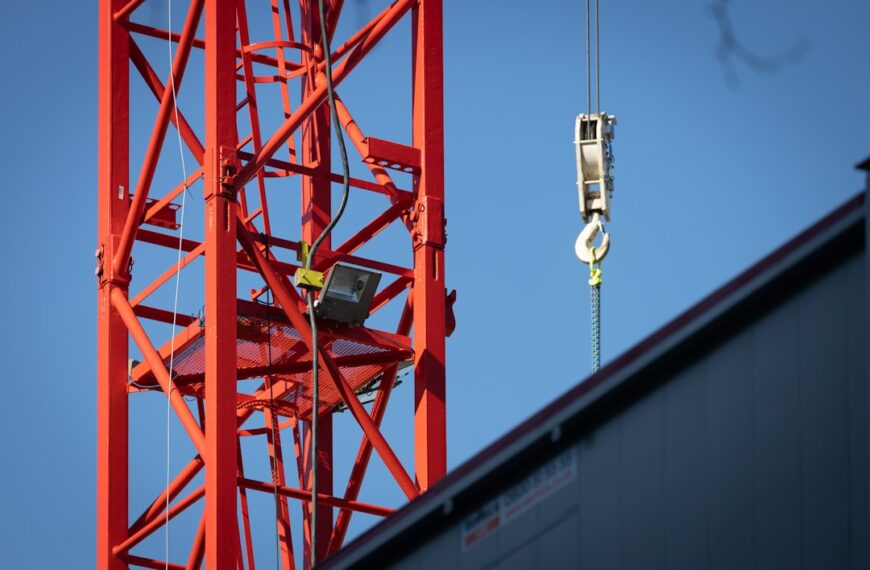 Proces licencyjny stadionu Warty Poznań – wymagania i modernizacja